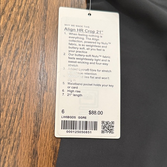 NWT women’s Align 21” legging - Picture 2 of 4